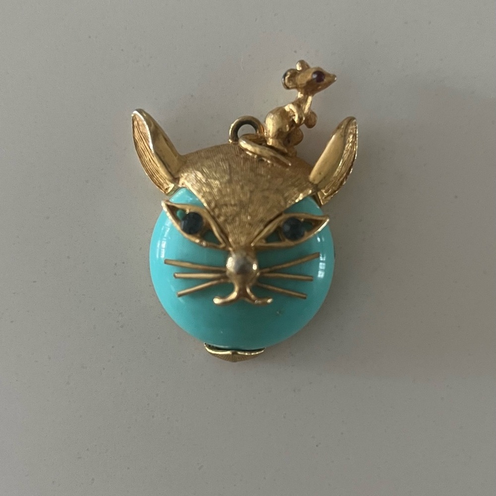 Vintage Florenza cat and mouse gold tone and turquoise pendant